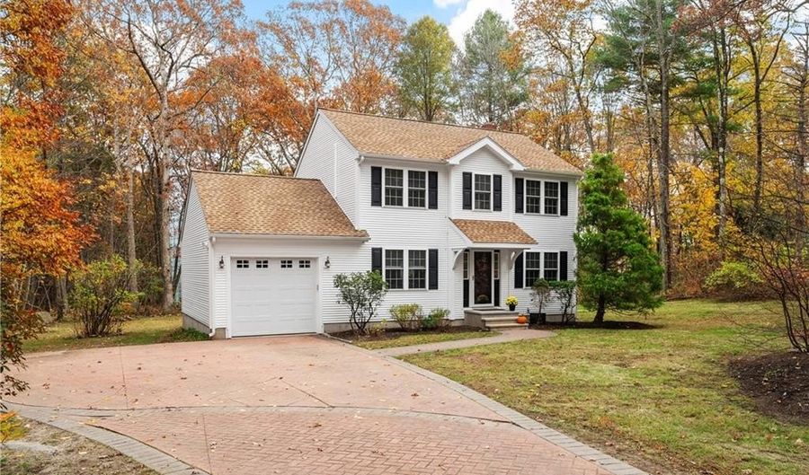 654 Steere Farm Rd, Burrillville, RI 02830 - 3 Beds, 2 Bath