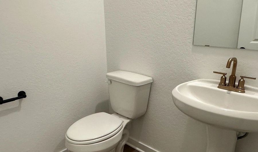 182 Peeps Ct, Adkins, TX 78101 - 4 Beds, 3 Bath