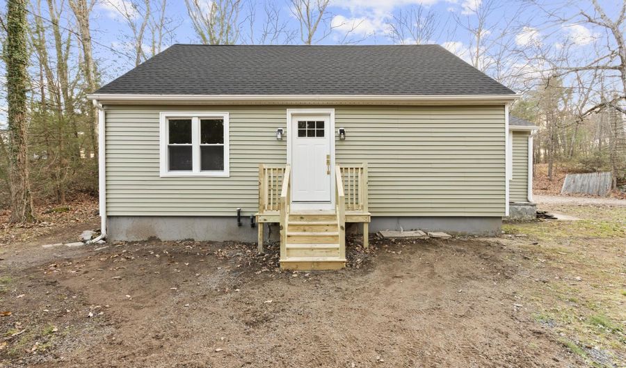 117 W Chippen Hill Rd, Burlington, CT 06013 - 3 Beds, 1 Bath