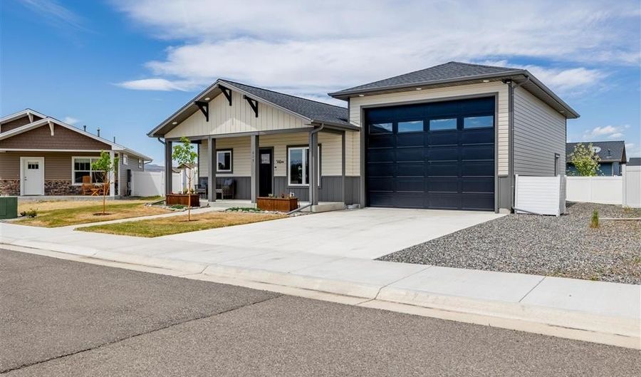 619 Go Around Loop, Cody, WY 82414 - 2 Beds, 1 Bath