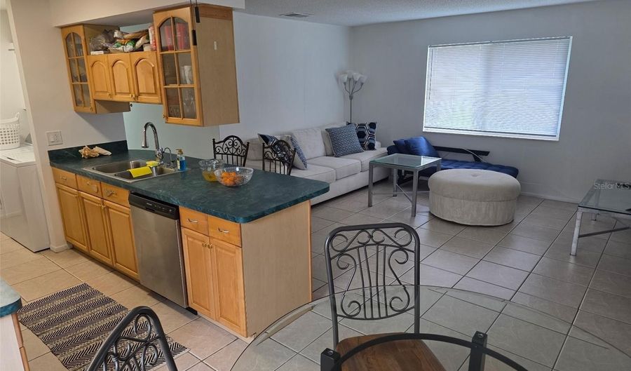 1118 AMBLE Ln, Clearwater, FL 33755 - 2 Beds, 2 Bath