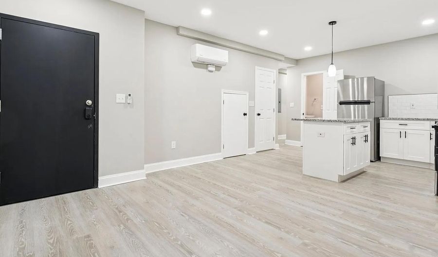 916 N ARLINGTON Ave 1, Baltimore, MD 21217 - 3 Beds, 2 Bath