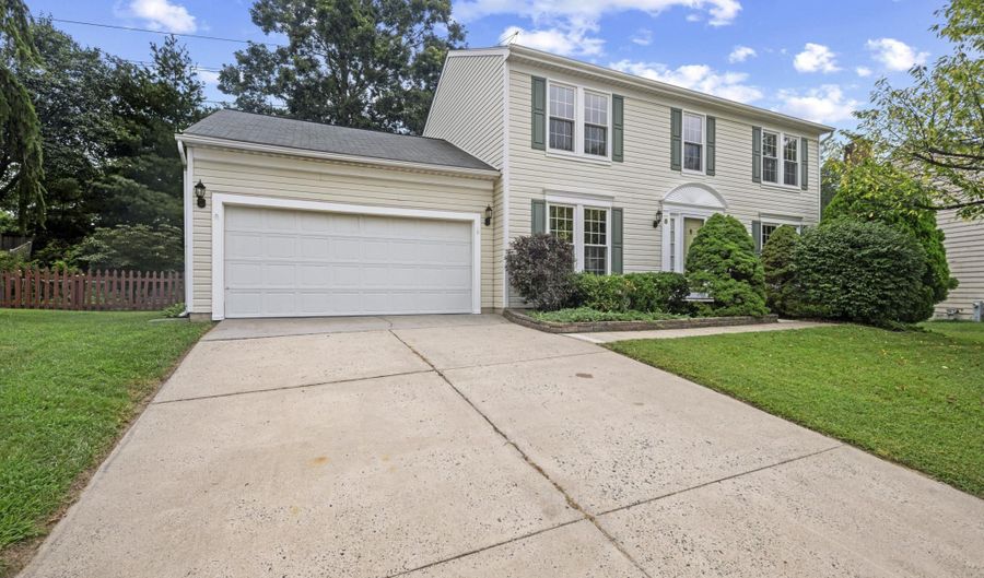 8 AMYS WAY Ct, Baltimore, MD 21234 - 4 Beds, 3 Bath
