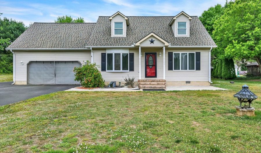 13 SPRINGWOOD Dr, Dover, DE 19904 - 3 Beds, 3 Bath