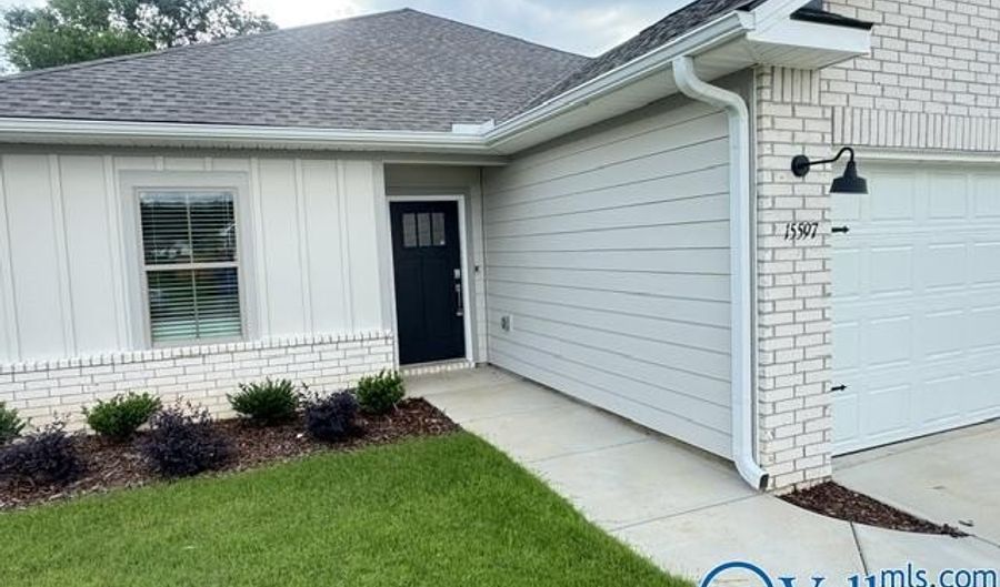 15597 Ruthie Lynn Dr, Athens, AL 35613 - 3 Beds, 2 Bath