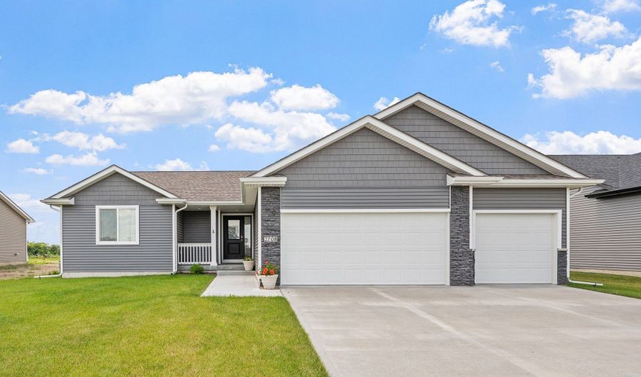 2708 NW Boulder Point Pl, Ankeny, IA 50023 - 4 Beds, 2 Bath