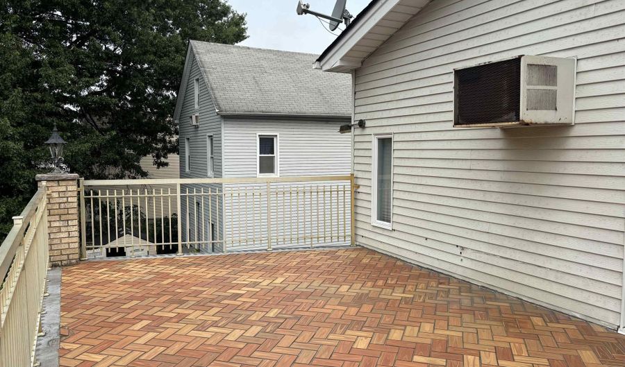 24 E 31ST St 2, Bayonne, NJ 07002 - 2 Beds, 1 Bath