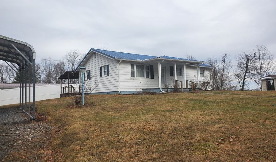 320 CABELL HEIGHTS Rd, Beckley, WV 25801 - 3 Beds, 1 Bath