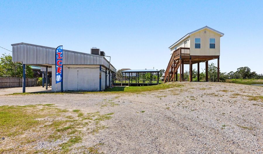 5010 Hawaii St, Bay St. Louis, MS 39520 - 1 Beds, 1 Bath