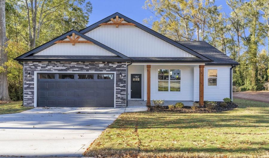 108 Saluda St, Belton, SC 29627 - 3 Beds, 2 Bath