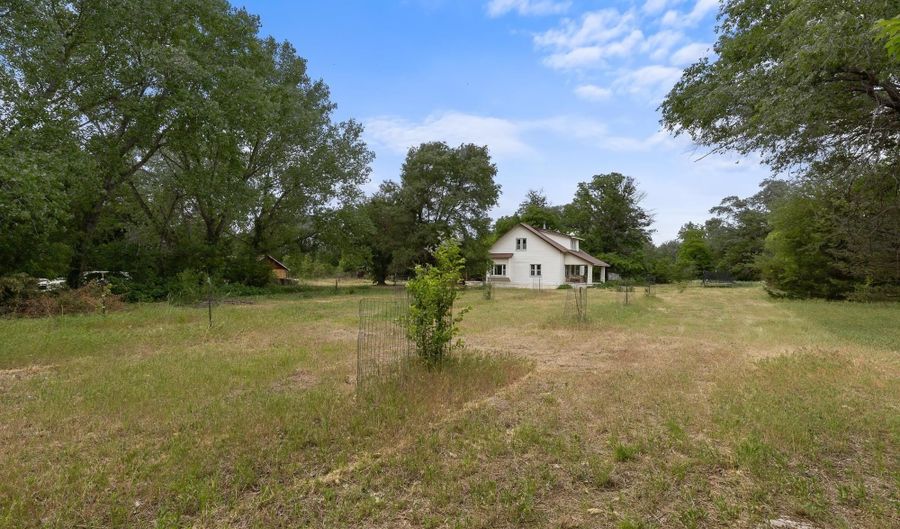 18209 S Hodge Rd, Arlington, KS 67514 - 4 Beds, 2 Bath