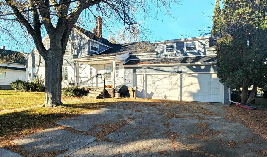421 Prospect Ave, Alma, MI 48801 - 5 Beds, 0 Bath