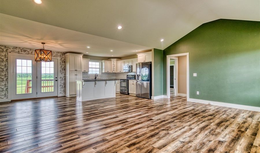 1827 Taylor Barrow Rd, Auburn, KY 42206 - 3 Beds, 2 Bath