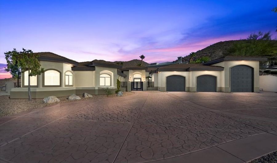 211 Granite Ct, Boulder City, NV 89005 - 3 Beds, 5 Bath