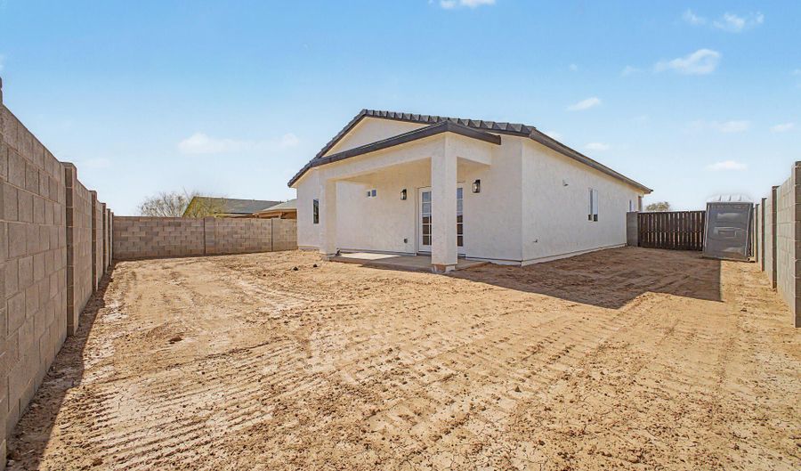 9399 W CONCORDIA Dr, Arizona City, AZ 85123 - 3 Beds, 2 Bath