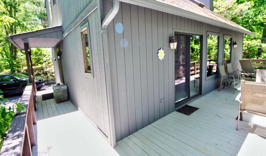 159 RICHMON Rd, Basye, VA 22810 - 5 Beds, 4 Bath