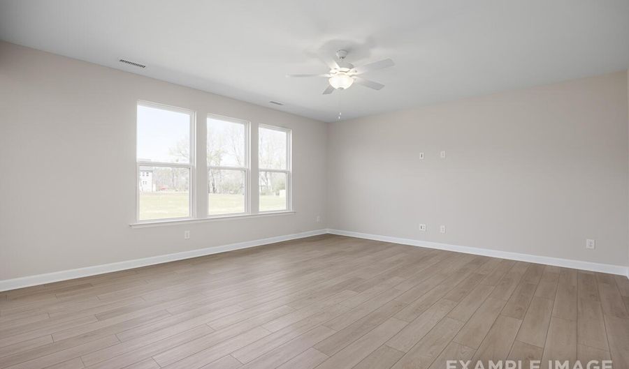 559 Whinfield Pl, Aberdeen, NC 28315 - 4 Beds, 4 Bath