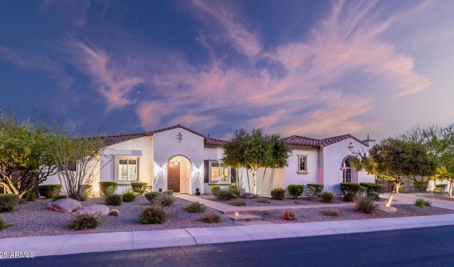 6217 E CALLE ESCUDA, Cave Creek, AZ 85331 - 3 Beds, 3 Bath