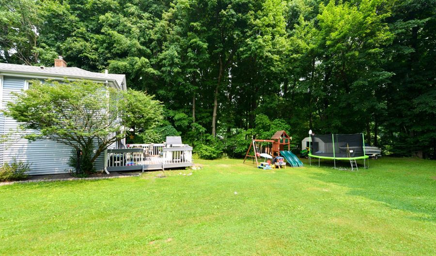 173 Wolcott St, Bristol, CT 06010 - 3 Beds, 1 Bath