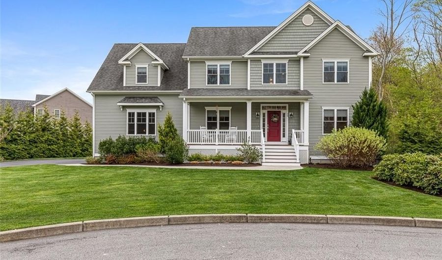 76 Woods Ln, Cranston, RI 02921 - 4 Beds, 3 Bath