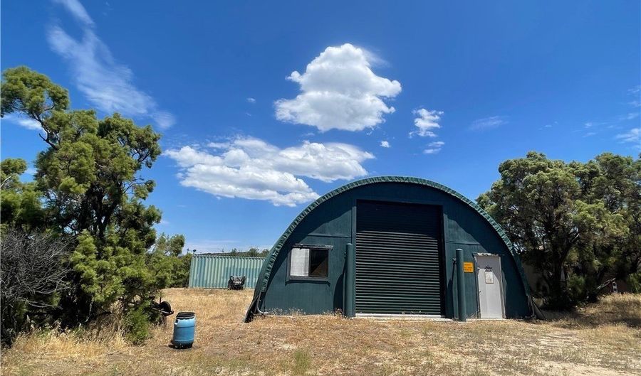 61115 Everett Rd, Anza, CA 92539 - 3 Beds, 1 Bath