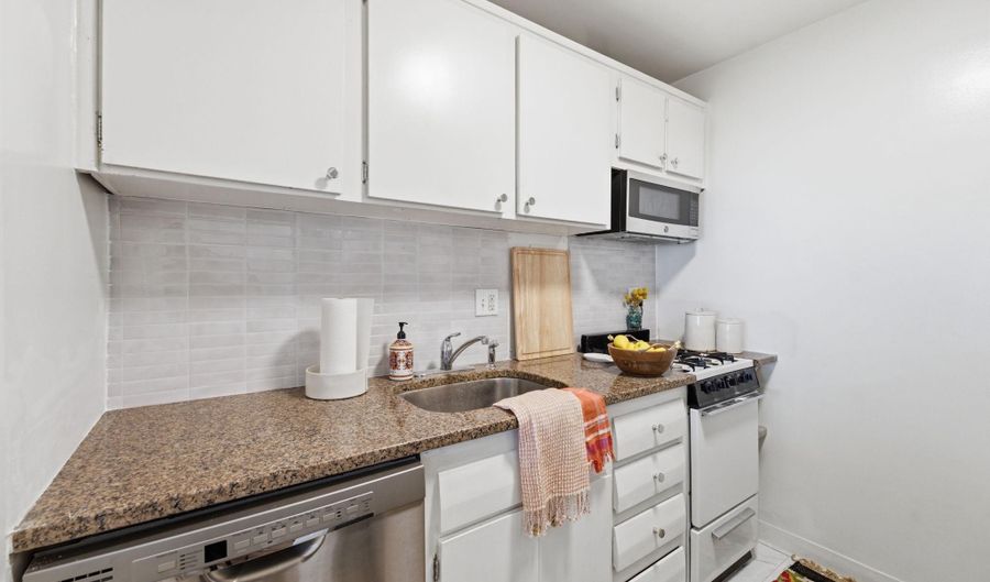 730 24TH St NW 600, Washington, DC 20037 - 1 Beds, 1 Bath