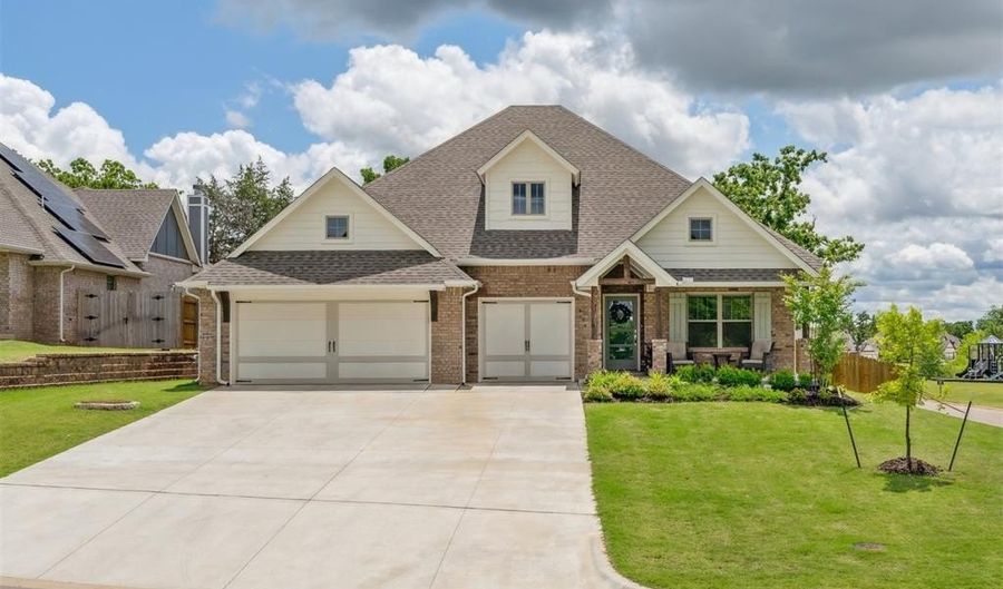 8700 Stark St, Arcadia, OK 73007 - 5 Beds, 3 Bath
