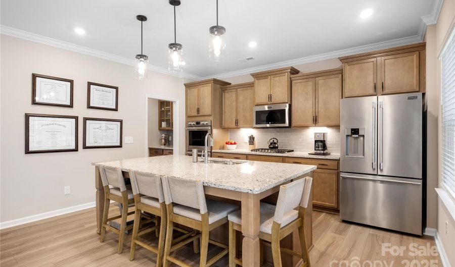 180 Moravian Ct, Advance, NC 27006 - 5 Beds, 4 Bath