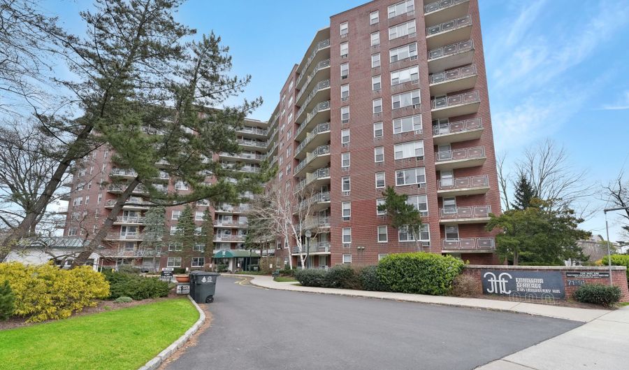 71 Strawberry Hill Ave APT 308, Stamford, CT 06902 - 2 Beds, 1 Bath