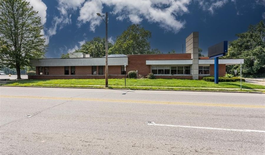 1520 Washington Ave, Alton, IL 62002 - 0 Beds, 0 Bath