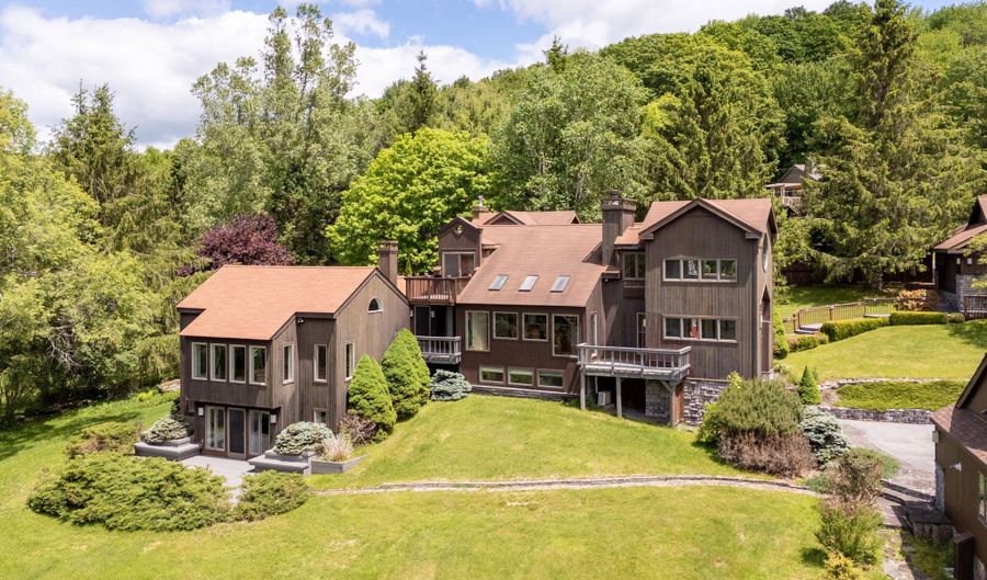 94 Overlook Dr, Andes, NY 13731 - 4 Beds, 5 Bath