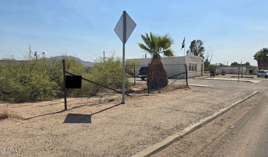 512 XX W US Highway 60, Aguila, AZ 85320 - 0 Beds, 0 Bath