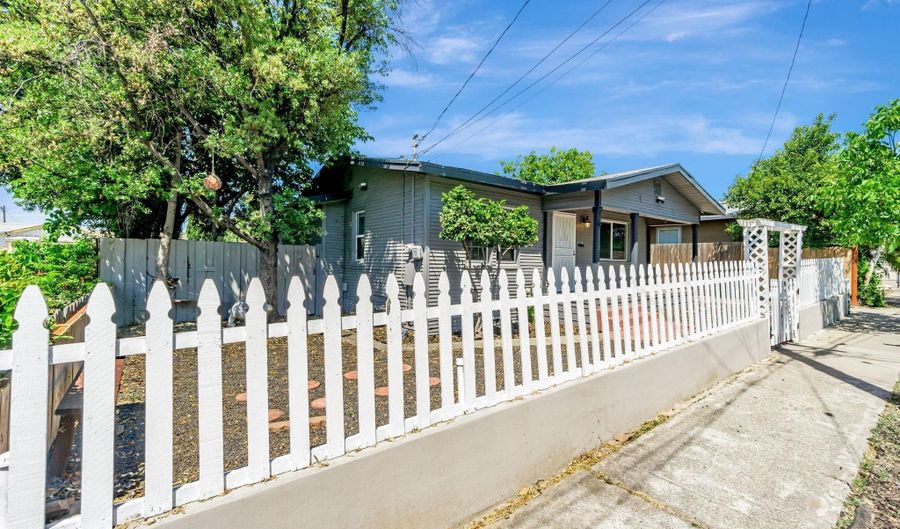 1112 W 6th St, Antioch, CA 94509 - 3 Beds, 1 Bath
