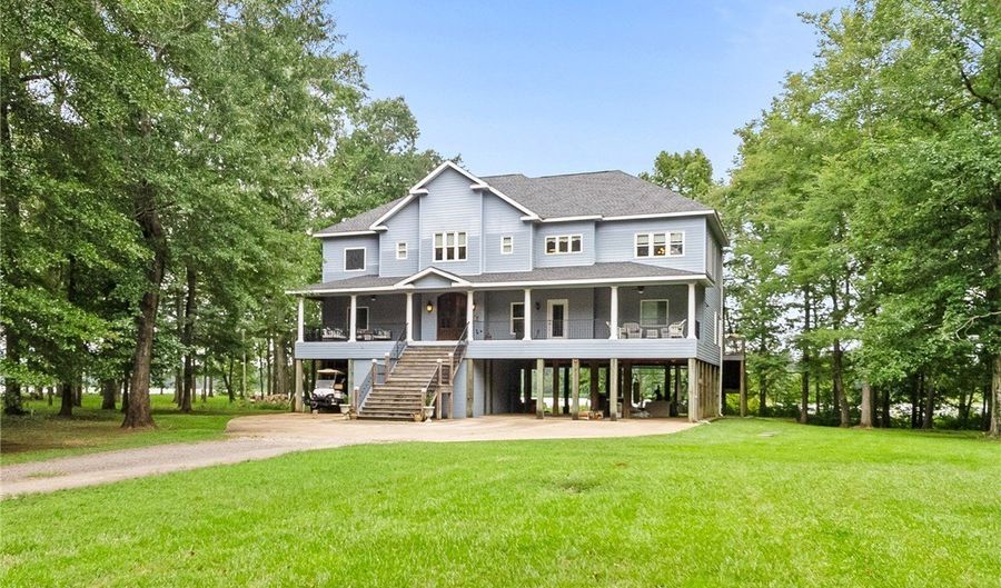 618 Cypress Point Dr, Akron, AL 35441 - 5 Beds, 6 Bath