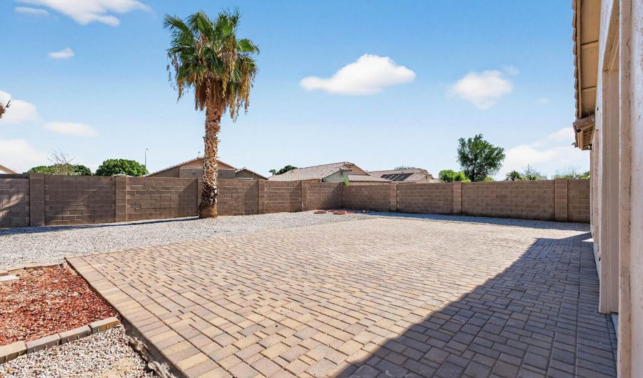 11016 W ALMERIA Rd, Avondale, AZ 85392 - 3 Beds, 2 Bath