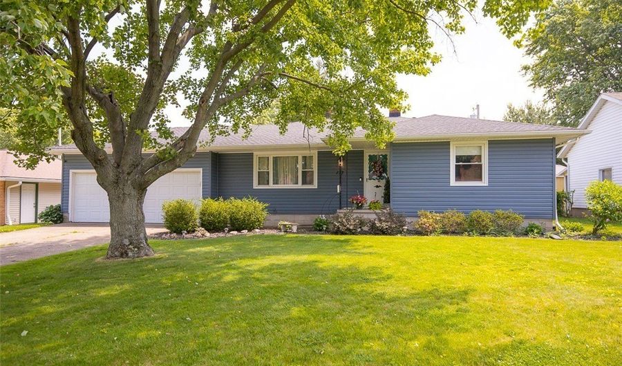 173 Terra Ln, Amherst, OH 44001 - 3 Beds, 2 Bath