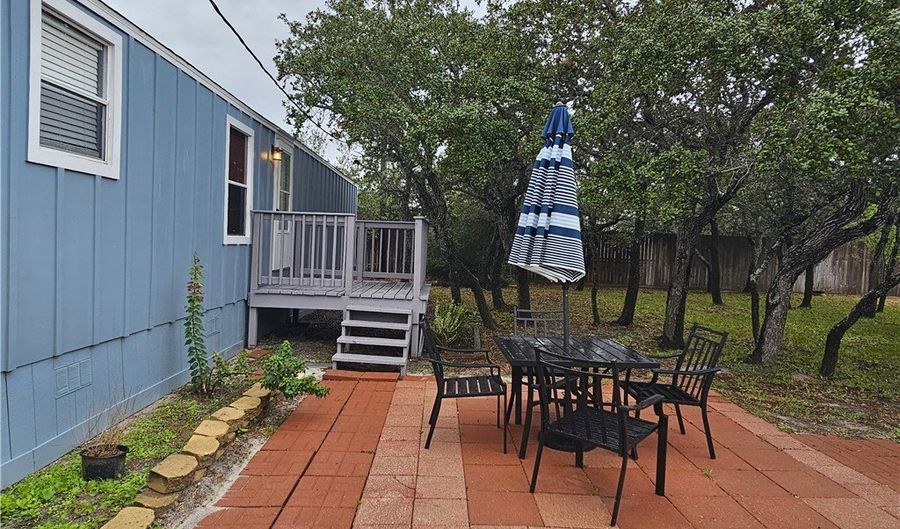 951 Jacoby, Aransas Pass, TX 78336 - 2 Beds, 2 Bath