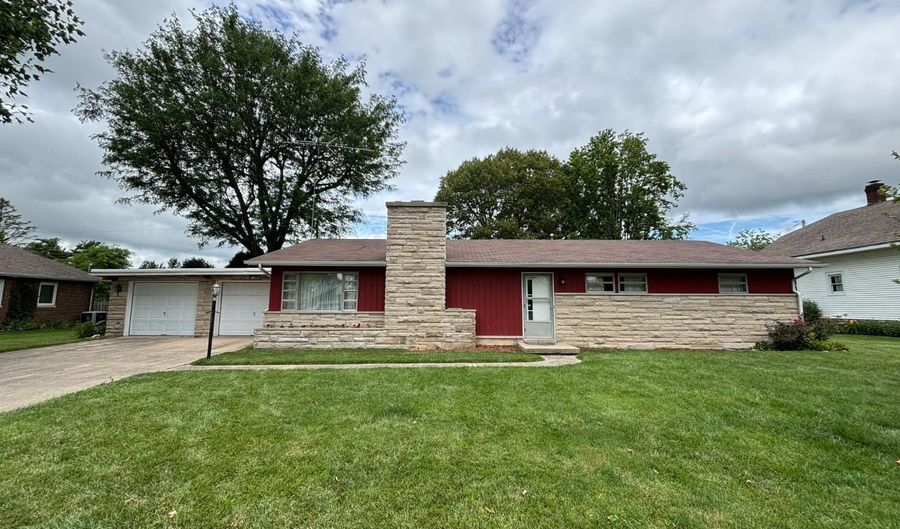 324 Hillcrest Ave, Batesville, IN 47006 - 3 Beds, 2 Bath