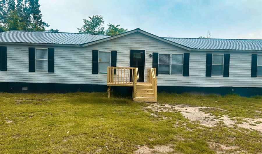 2976 Stephens Rd, Bethune, SC 29009 - 4 Beds, 2 Bath