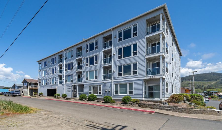 300 N PACIFIC St 54, Rockaway Beach, OR 97136 - 2 Beds, 2 Bath