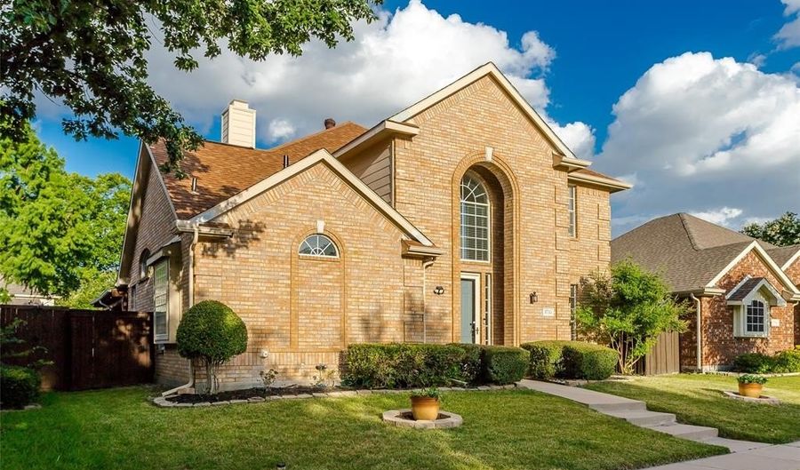 5733 Green Hollow Ln, The Colony, TX 75056 - 3 Beds, 3 Bath