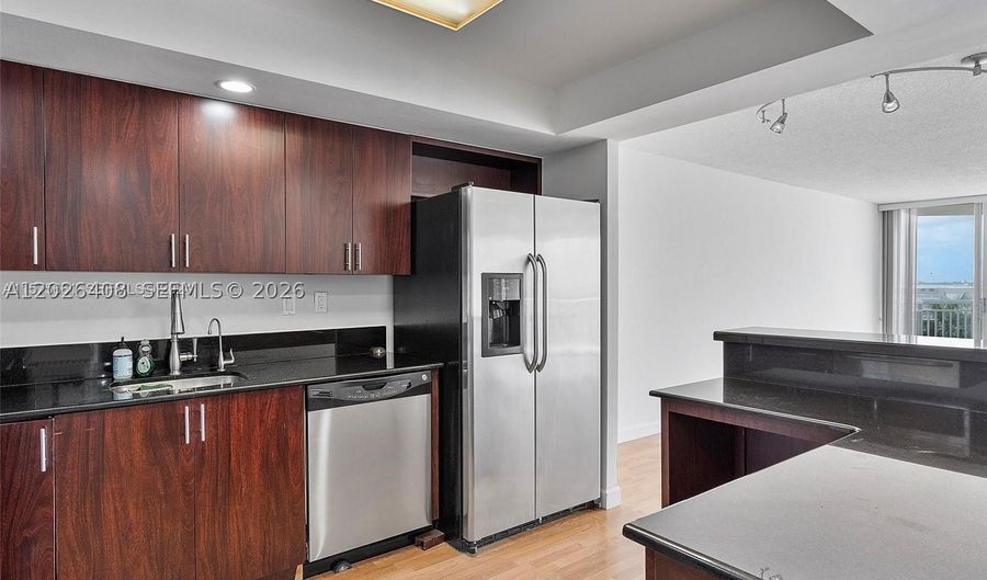 18021 Biscayne Blvd 603, Aventura, FL 33160 - 1 Beds, 2 Bath