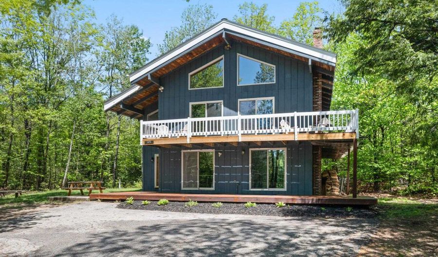 275 Glen Ledge Rd, Bartlett, NH 03838 - 3 Beds, 3 Bath