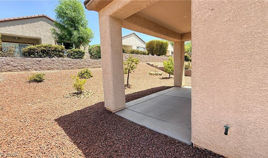 2354 Amana Dr, Henderson, NV 89044 - 3 Beds, 2 Bath