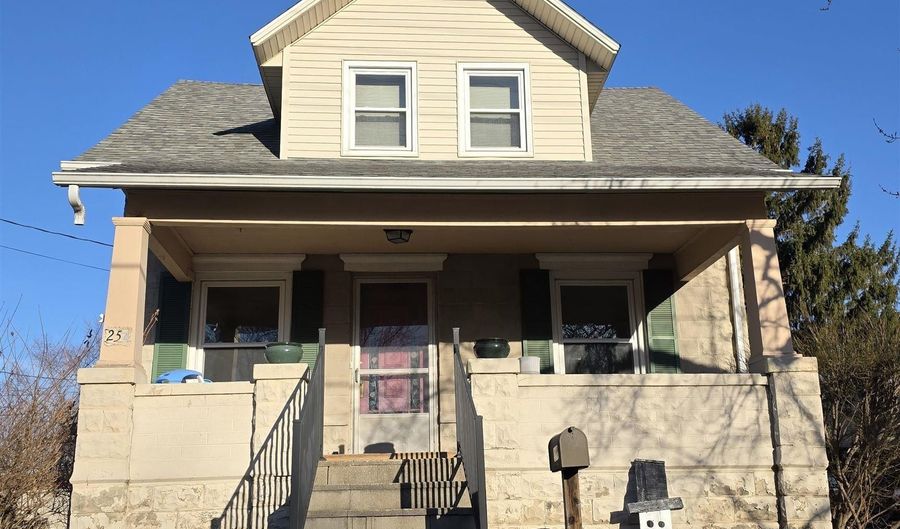 254 Center St, Auburn, IN 46706 - 3 Beds, 2 Bath