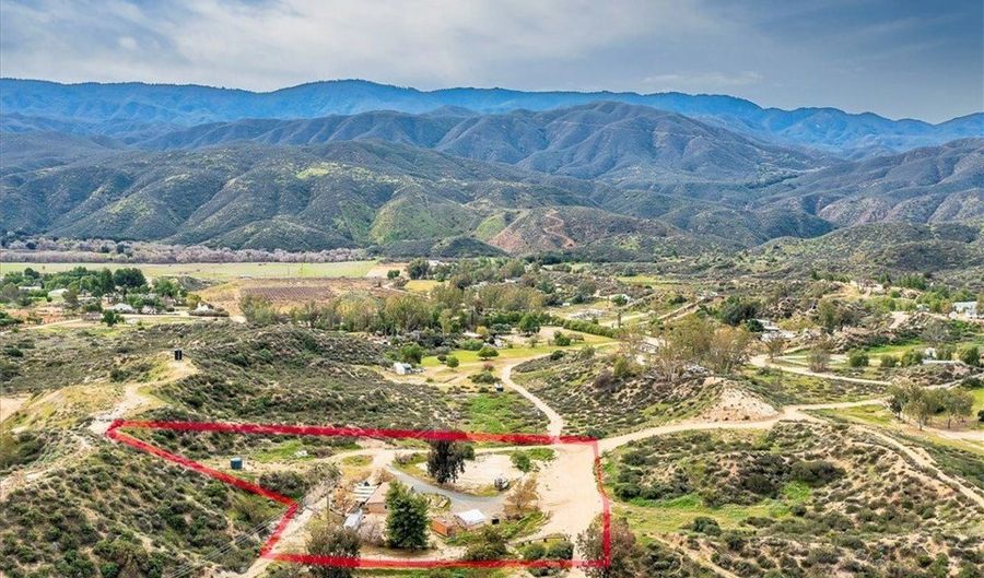 44000 Sandstone Rd, Aguanga, CA 92536 - 3 Beds, 2 Bath