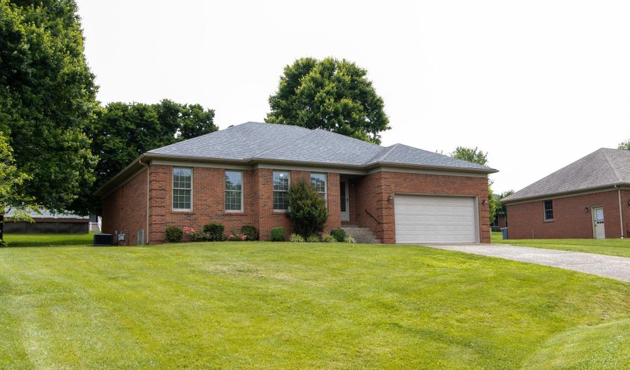 915 Woods Run Rd, Bardstown, KY 40004 - 3 Beds, 2 Bath