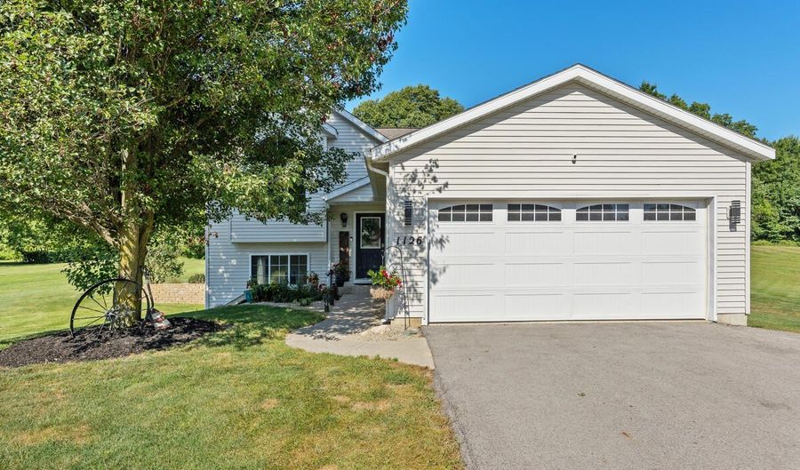 1126 N Vista Ln, Allegan, MI 49010 - 3 Beds, 2 Bath