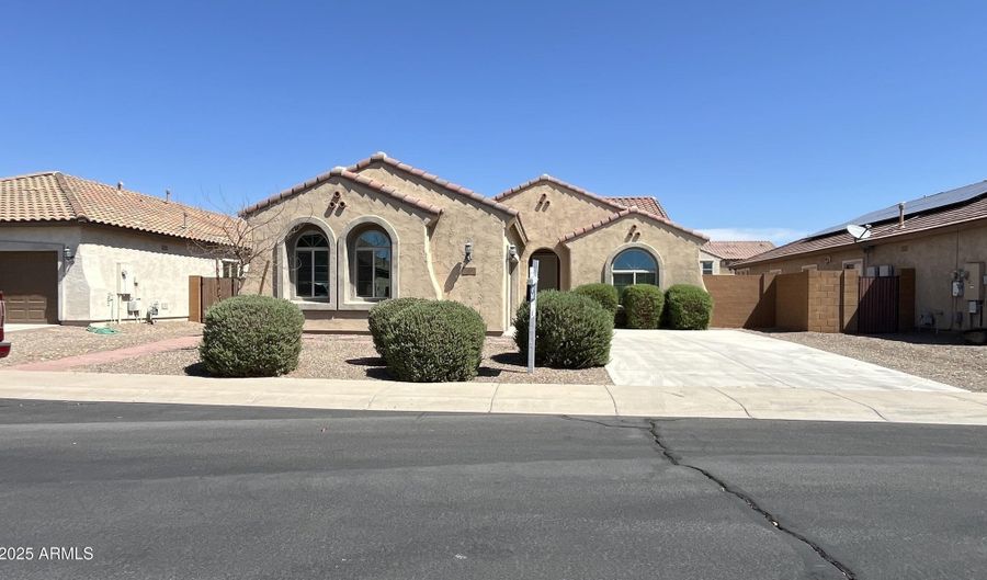 25988 W MOHAWK Ln, Buckeye, AZ 85396 - 3 Beds, 2 Bath