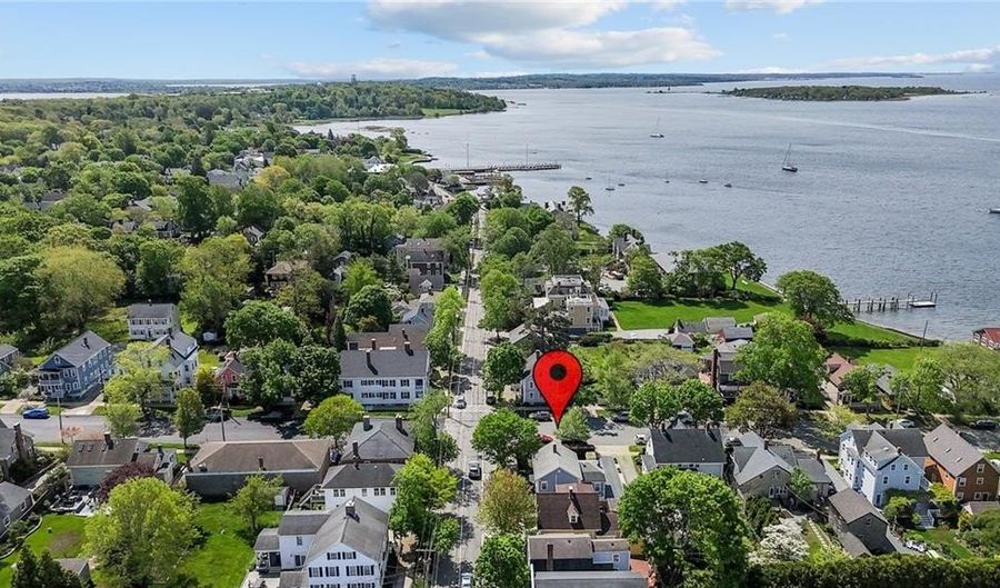 275 Hope St, Bristol, RI 02809 - 3 Beds, 2 Bath